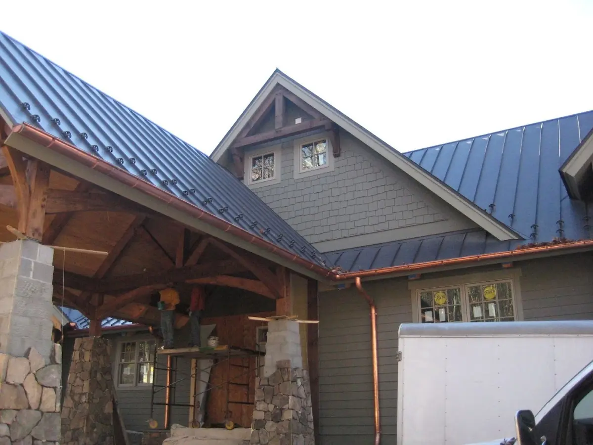 Craftsman Roofing team delivering quality roofing work in Century Oaks West